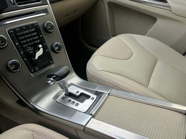 Синий Вольво ХС60, объемом двигателя 3.2 л и пробегом 158 тыс. км за 14000 $, фото 18 на Automoto.ua