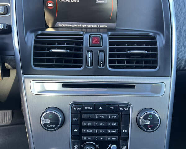 Синій Вольво ХС60, об'ємом двигуна 2.4 л та пробігом 237 тис. км за 16790 $, фото 45 на Automoto.ua