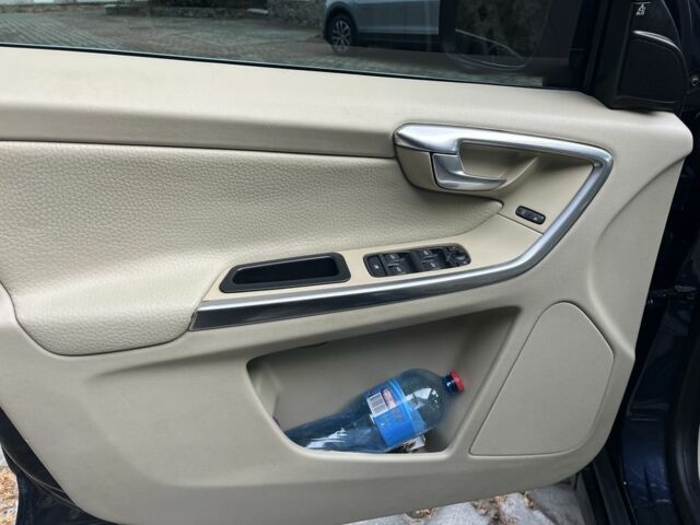 Синий Вольво ХС60, объемом двигателя 3.2 л и пробегом 158 тыс. км за 14000 $, фото 10 на Automoto.ua