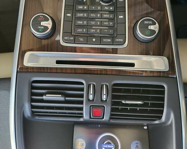 Синій Вольво ХС60, об'ємом двигуна 2.4 л та пробігом 214 тис. км за 19200 $, фото 32 на Automoto.ua