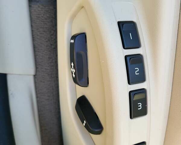 Синій Вольво ХС60, об'ємом двигуна 2.4 л та пробігом 214 тис. км за 19200 $, фото 22 на Automoto.ua