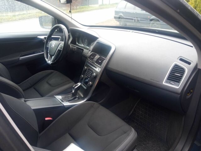 Синий Вольво ХС60, объемом двигателя 2.4 л и пробегом 280 тыс. км за 15700 $, фото 6 на Automoto.ua