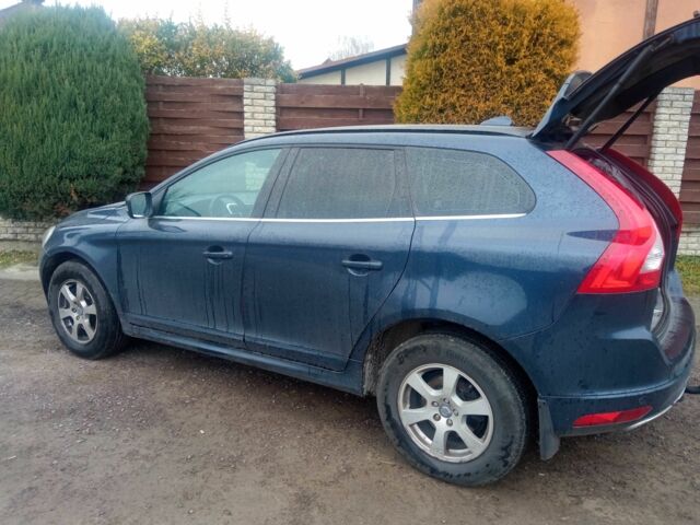 Синий Вольво ХС60, объемом двигателя 2.4 л и пробегом 280 тыс. км за 15700 $, фото 9 на Automoto.ua