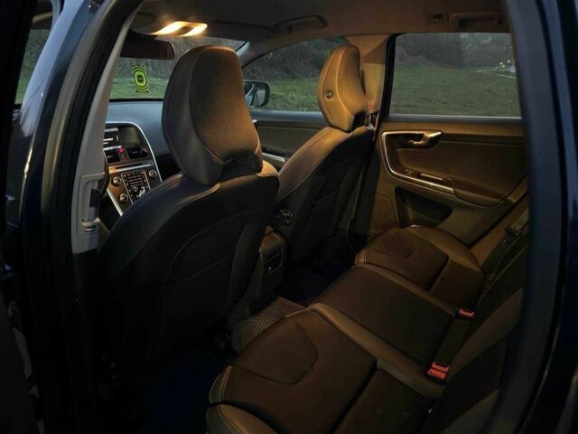 Синий Вольво ХС60, объемом двигателя 2.4 л и пробегом 304 тыс. км за 13786 $, фото 16 на Automoto.ua