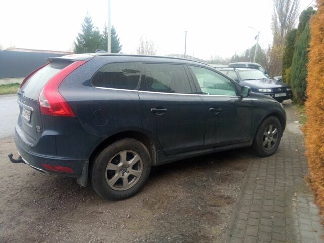 Синий Вольво ХС60, объемом двигателя 2.4 л и пробегом 280 тыс. км за 15700 $, фото 4 на Automoto.ua