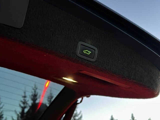 Синий Вольво ХС60, объемом двигателя 2.4 л и пробегом 304 тыс. км за 13786 $, фото 13 на Automoto.ua