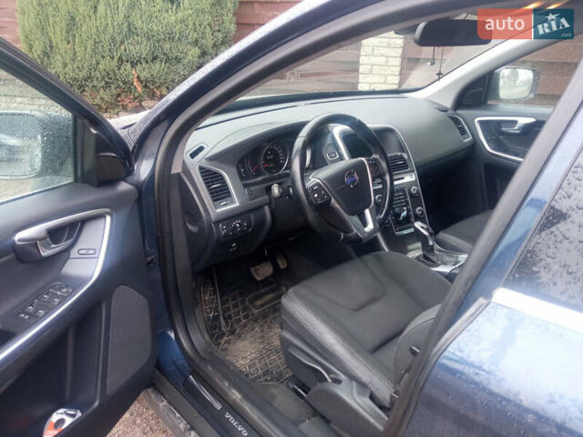 Синий Вольво ХС60, объемом двигателя 2.4 л и пробегом 280 тыс. км за 15700 $, фото 6 на Automoto.ua