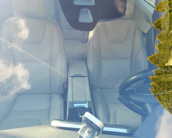 Синій Вольво ХС60, об'ємом двигуна 2.4 л та пробігом 214 тис. км за 19200 $, фото 40 на Automoto.ua