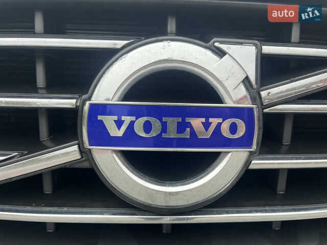 Вольво ХС60 2013 в Львове на Automoto.ua Синий Вольво ХС60, объемом двигателя 2.4 л и пробегом 270 тыс. км за 15500 $, фото 7 на Automoto.ua
