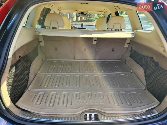 Синій Вольво ХС60, об'ємом двигуна 2.4 л та пробігом 214 тис. км за 19200 $, фото 18 на Automoto.ua