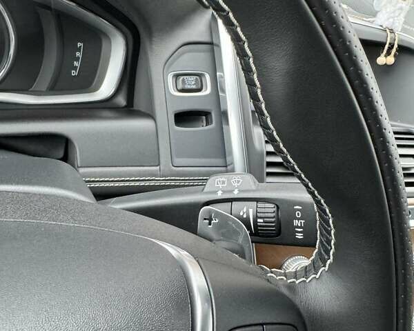 Синій Вольво ХС60, об'ємом двигуна 2.95 л та пробігом 139 тис. км за 26000 $, фото 22 на Automoto.ua