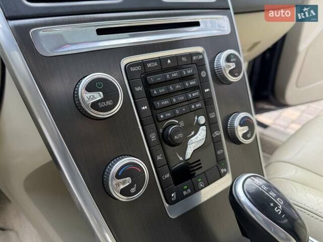 Синій Вольво ХС60, об'ємом двигуна 1.97 л та пробігом 310 тис. км за 13600 $, фото 37 на Automoto.ua