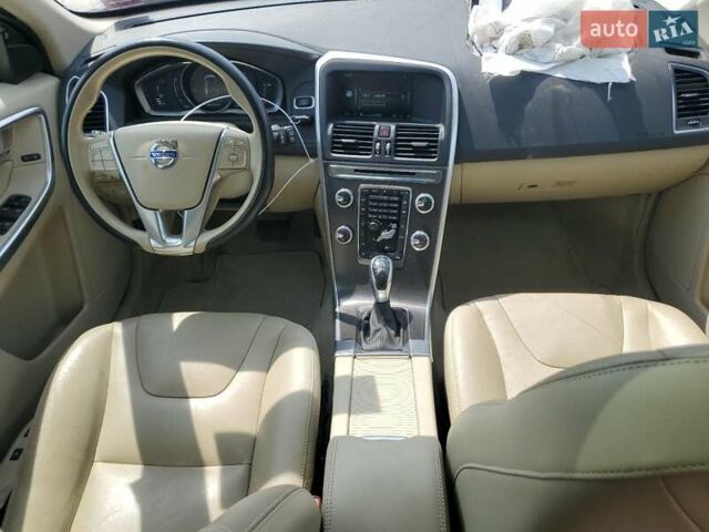 Синий Вольво ХС60, объемом двигателя 2.5 л и пробегом 102 тыс. км за 2000 $, фото 7 на Automoto.ua