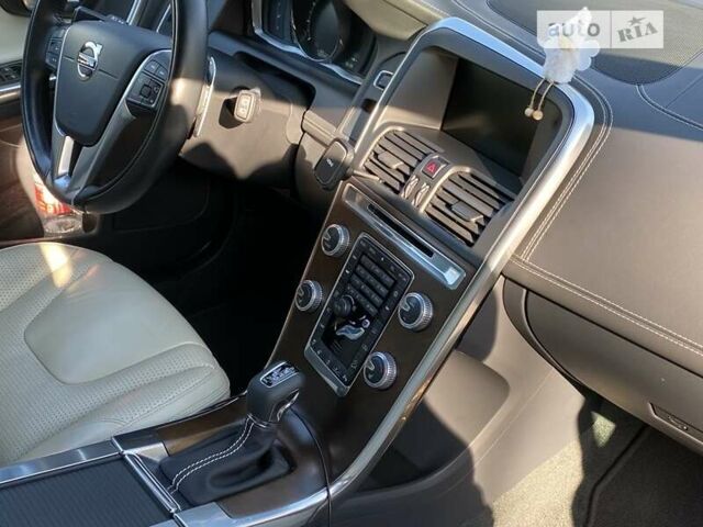 Синій Вольво ХС60, об'ємом двигуна 2.95 л та пробігом 139 тис. км за 26000 $, фото 32 на Automoto.ua