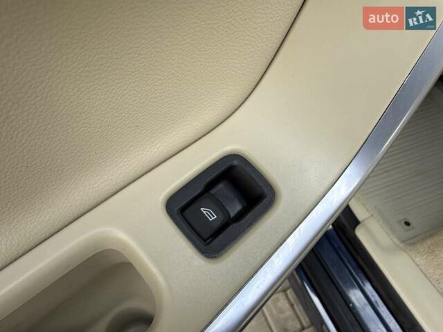 Синій Вольво ХС60, об'ємом двигуна 1.97 л та пробігом 310 тис. км за 13600 $, фото 60 на Automoto.ua