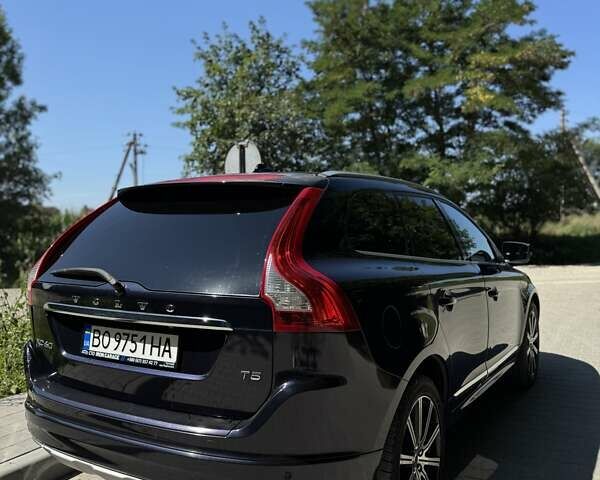 Синий Вольво ХС60, объемом двигателя 2 л и пробегом 109 тыс. км за 13900 $, фото 2 на Automoto.ua