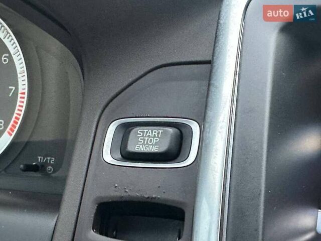 Синий Вольво ХС60, объемом двигателя 2.95 л и пробегом 269 тыс. км за 9600 $, фото 20 на Automoto.ua