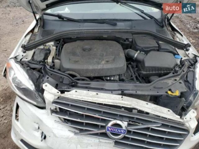 Синий Вольво ХС60, объемом двигателя 2 л и пробегом 186 тыс. км за 7950 $, фото 5 на Automoto.ua