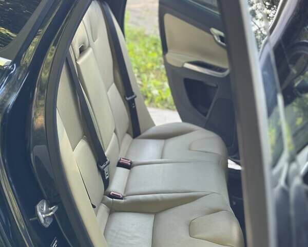 Синий Вольво ХС60, объемом двигателя 2 л и пробегом 109 тыс. км за 13900 $, фото 15 на Automoto.ua