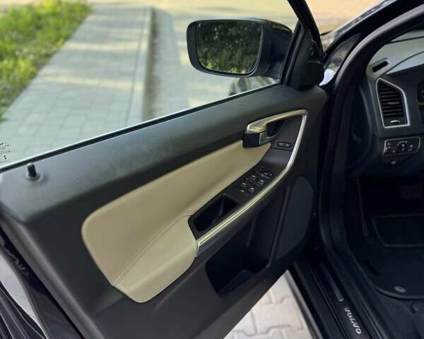 Синий Вольво ХС60, объемом двигателя 2 л и пробегом 109 тыс. км за 13900 $, фото 25 на Automoto.ua