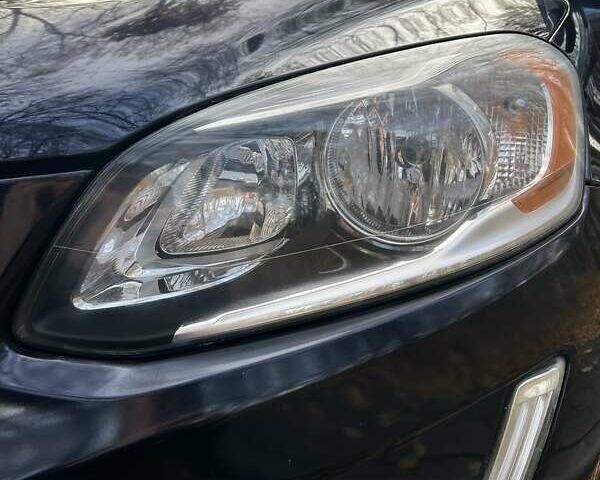 Синий Вольво ХС60, объемом двигателя 2 л и пробегом 109 тыс. км за 13900 $, фото 7 на Automoto.ua