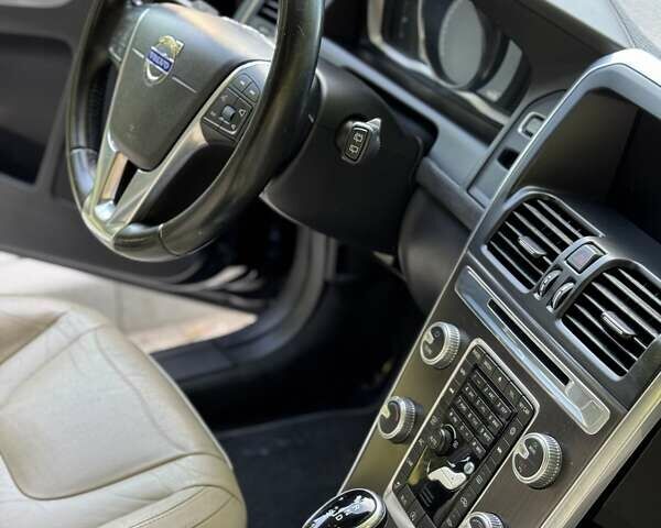 Синий Вольво ХС60, объемом двигателя 2 л и пробегом 109 тыс. км за 13900 $, фото 11 на Automoto.ua