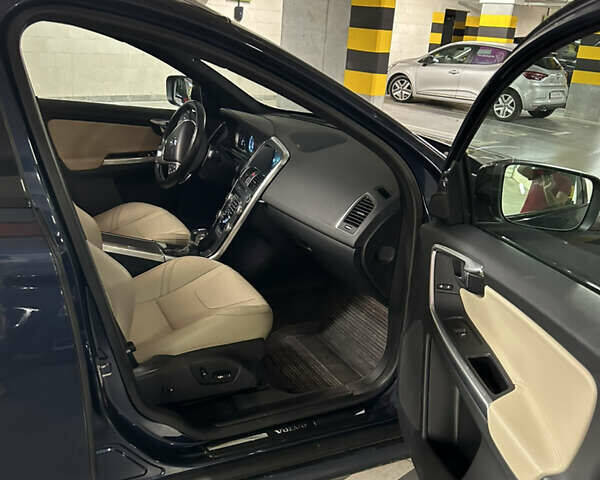 Синий Вольво ХС60, объемом двигателя 2.95 л и пробегом 130 тыс. км за 21900 $, фото 29 на Automoto.ua