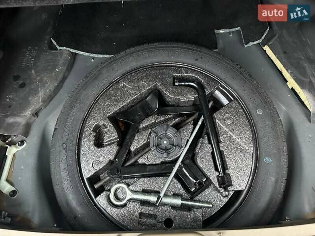 Синий Вольво ХС60, объемом двигателя 2.95 л и пробегом 269 тыс. км за 9600 $, фото 40 на Automoto.ua