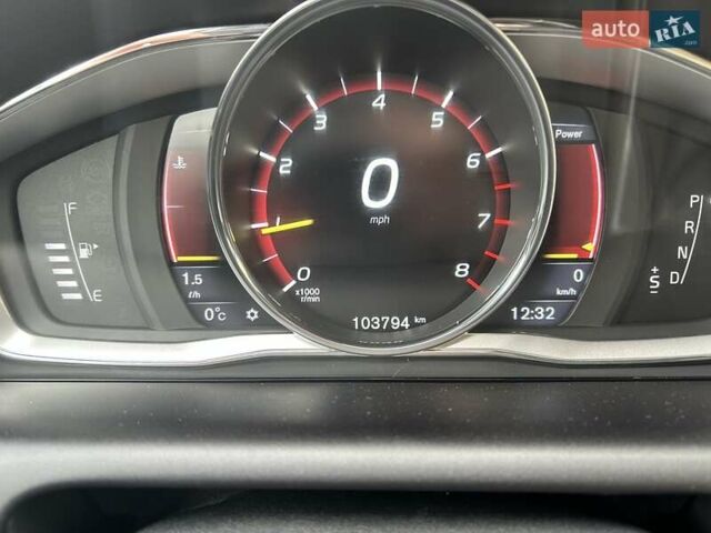 Синий Вольво ХС60, объемом двигателя 2 л и пробегом 109 тыс. км за 13900 $, фото 9 на Automoto.ua