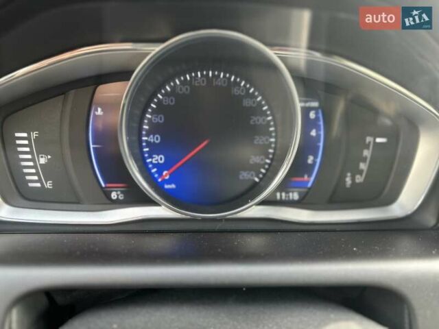 Синий Вольво ХС60, объемом двигателя 2 л и пробегом 109 тыс. км за 13900 $, фото 10 на Automoto.ua