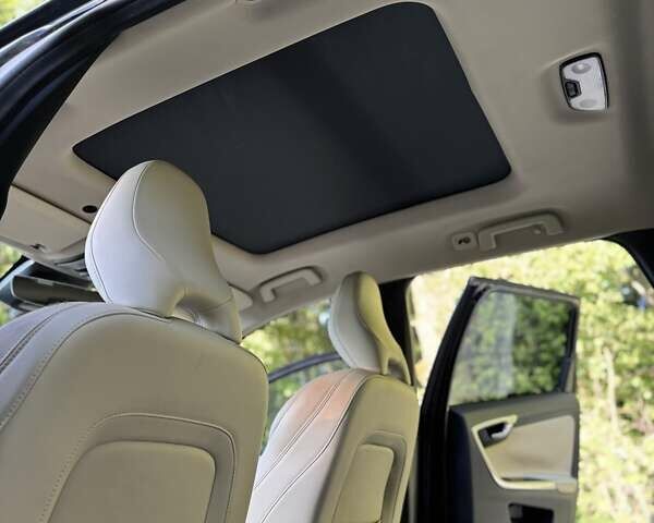 Синий Вольво ХС60, объемом двигателя 2 л и пробегом 109 тыс. км за 13900 $, фото 23 на Automoto.ua