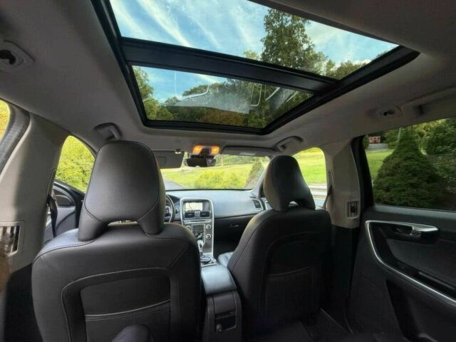 Синий Вольво ХС60, объемом двигателя 3 л и пробегом 73 тыс. км за 9000 $, фото 7 на Automoto.ua