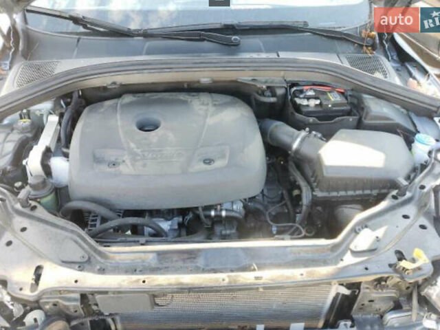 Вольво ХС60 2016 в Киеве на Automoto.ua Синий Вольво ХС60, объемом двигателя 2 л и пробегом 107 тыс. км за 19900 $, фото 9 на Automoto.ua