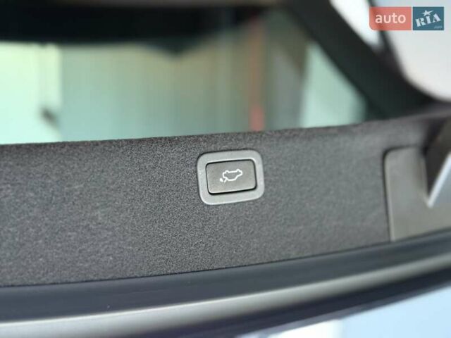 Синій Вольво ХС60, об'ємом двигуна 1.97 л та пробігом 82 тис. км за 18950 $, фото 19 на Automoto.ua