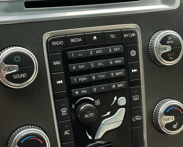 Синий Вольво ХС60, объемом двигателя 2.4 л и пробегом 223 тыс. км за 13850 $, фото 24 на Automoto.ua