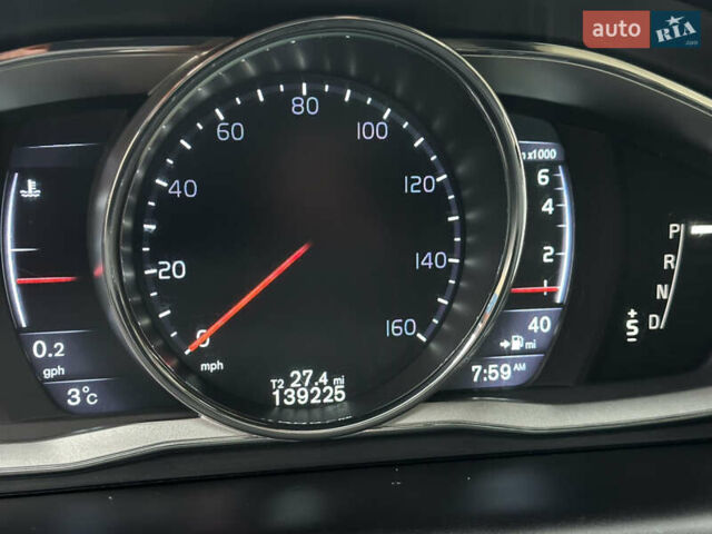 Синий Вольво ХС60, объемом двигателя 2.4 л и пробегом 223 тыс. км за 13850 $, фото 25 на Automoto.ua