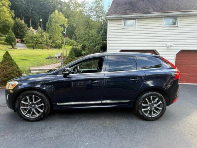 Синий Вольво ХС60, объемом двигателя 3 л и пробегом 73 тыс. км за 9000 $, фото 2 на Automoto.ua