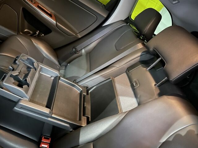 Синій Вольво ХС60, об'ємом двигуна 2 л та пробігом 145 тис. км за 21000 $, фото 16 на Automoto.ua