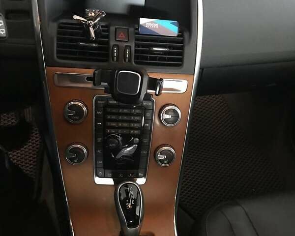 Синий Вольво ХС60, объемом двигателя 1.97 л и пробегом 126 тыс. км за 24000 $, фото 28 на Automoto.ua