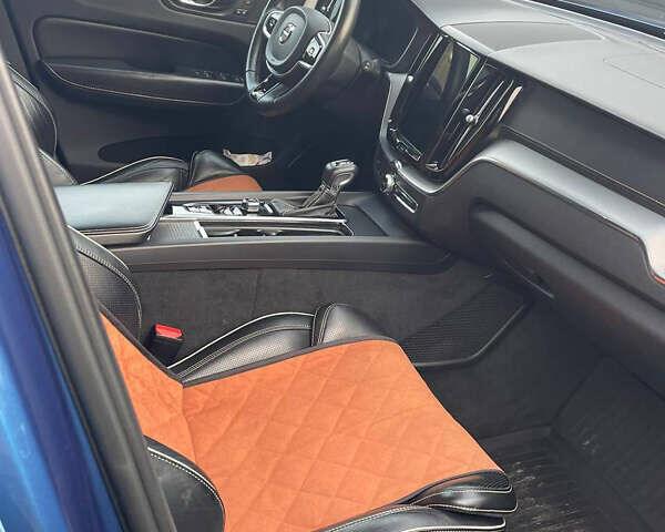 Синій Вольво ХС60, об'ємом двигуна 1.97 л та пробігом 102 тис. км за 35000 $, фото 4 на Automoto.ua