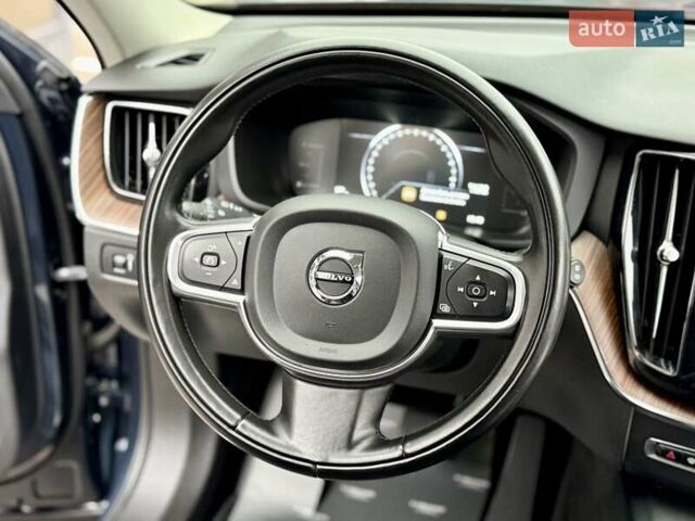 Синий Вольво ХС60, объемом двигателя 1.97 л и пробегом 188 тыс. км за 29900 $, фото 34 на Automoto.ua