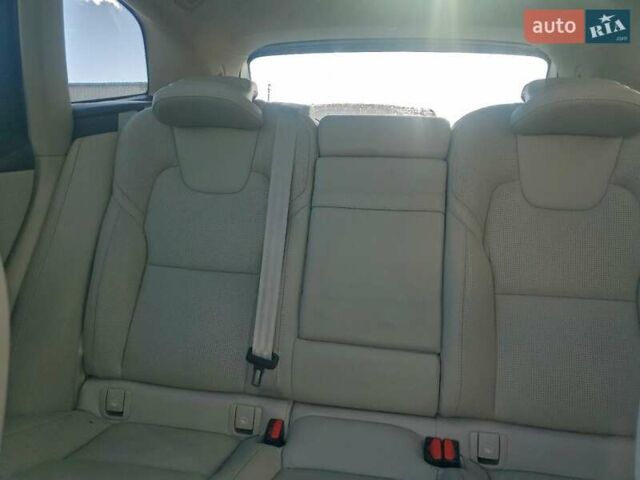 Синій Вольво ХС60, об'ємом двигуна 1.97 л та пробігом 125 тис. км за 8900 $, фото 9 на Automoto.ua