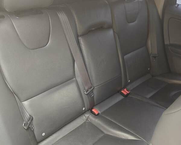 Синий Вольво ХС60, объемом двигателя 2.4 л и пробегом 125 тыс. км за 27800 $, фото 13 на Automoto.ua