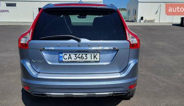 Синий Вольво ХС60, объемом двигателя 2.4 л и пробегом 320 тыс. км за 22000 $, фото 3 на Automoto.ua