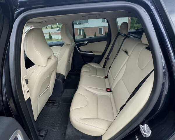 Синий Вольво ХС60, объемом двигателя 2 л и пробегом 133 тыс. км за 20900 $, фото 7 на Automoto.ua