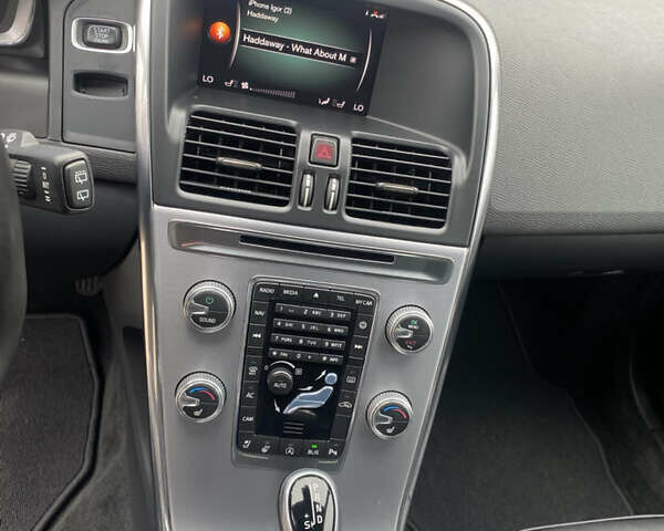 Синий Вольво ХС60, объемом двигателя 1.97 л и пробегом 202 тыс. км за 17800 $, фото 10 на Automoto.ua