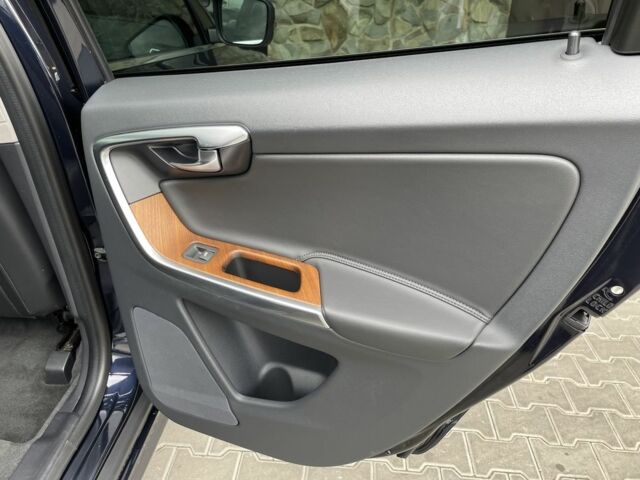 Синій Вольво ХС60, об'ємом двигуна 2 л та пробігом 145 тис. км за 21000 $, фото 13 на Automoto.ua