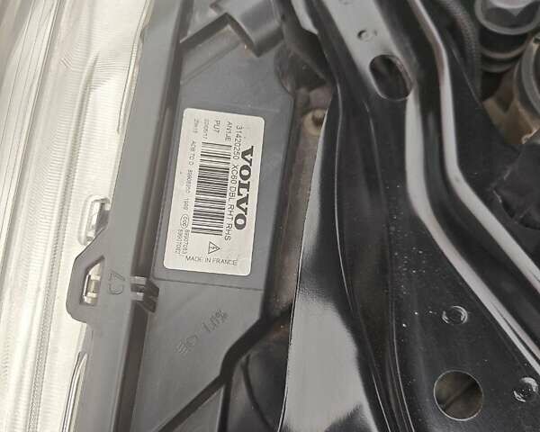 Синий Вольво ХС60, объемом двигателя 2.4 л и пробегом 125 тыс. км за 27000 $, фото 14 на Automoto.ua