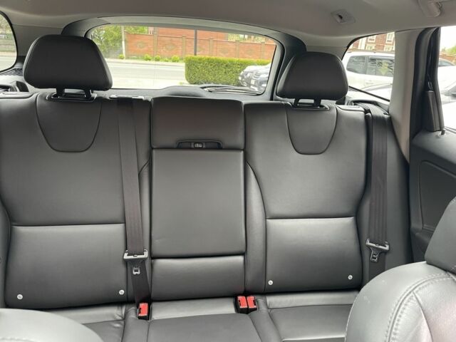 Синій Вольво ХС60, об'ємом двигуна 2 л та пробігом 145 тис. км за 21000 $, фото 9 на Automoto.ua