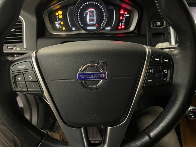 Синій Вольво ХС60, об'ємом двигуна 2 л та пробігом 145 тис. км за 21000 $, фото 20 на Automoto.ua